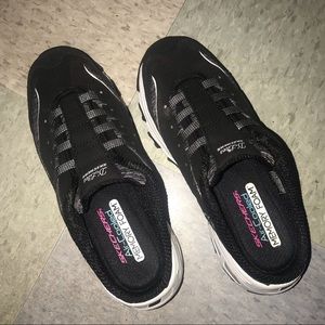 Skechers D’Lites